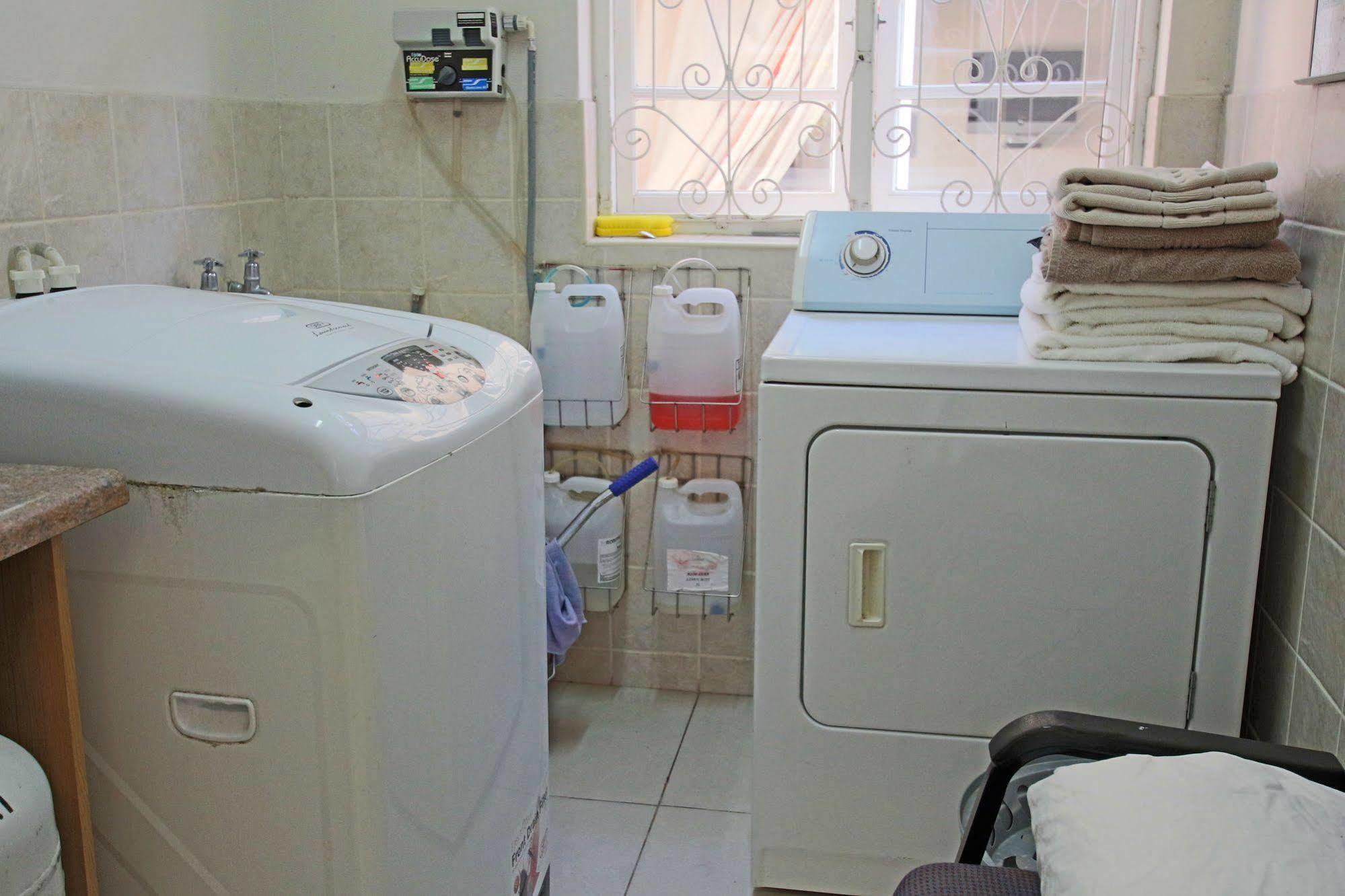 A&A Guesthouse Port Elizabeth Zewnętrze zdjęcie