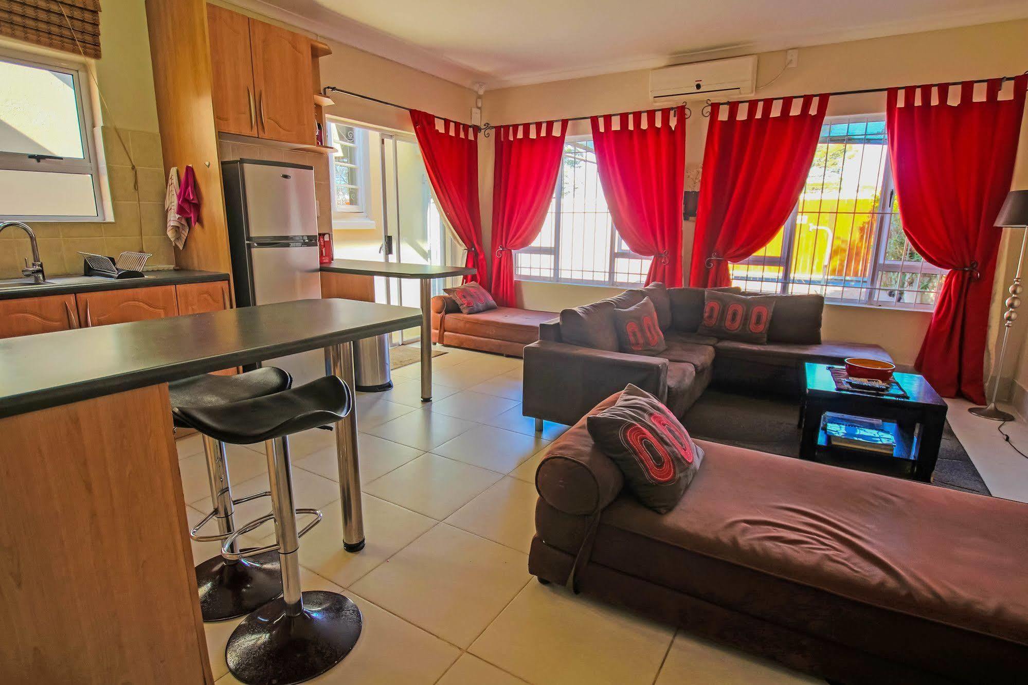 A&A Guesthouse Port Elizabeth Zewnętrze zdjęcie